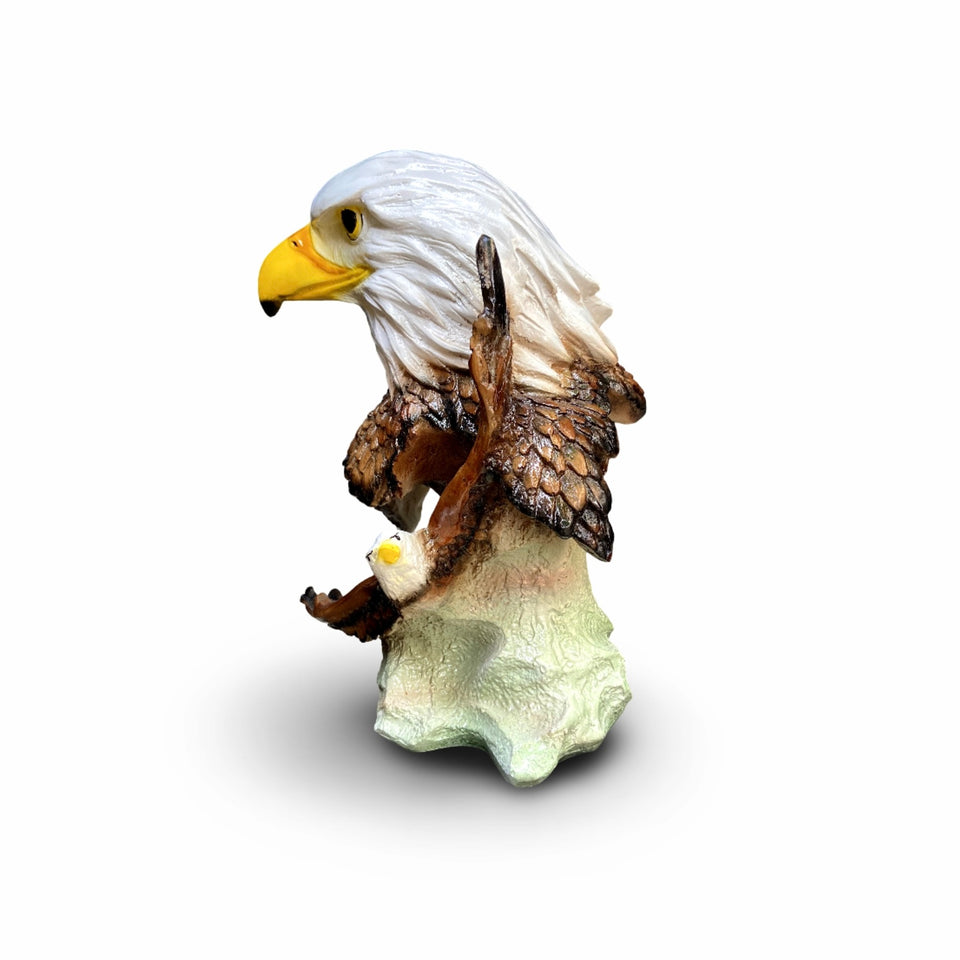 Majestic Eagle Statue - Soar High with Power & Vision