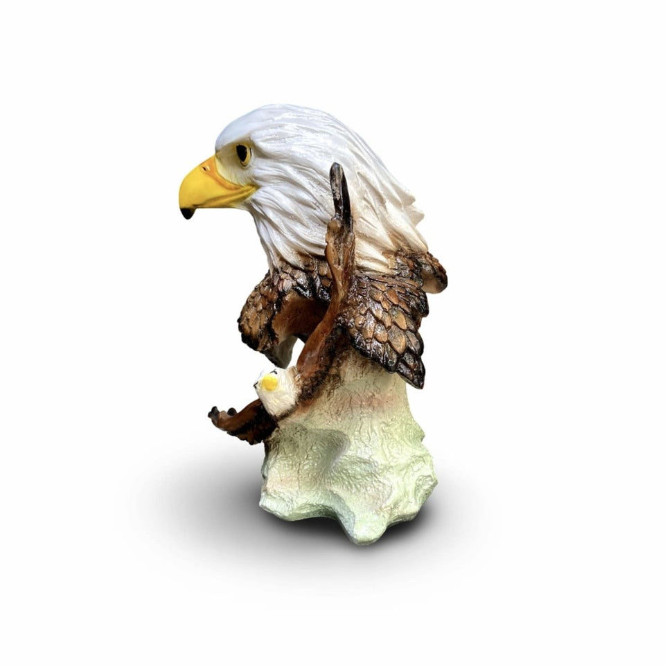 Majestic Eagle Statue - Soar High with Power & Vision