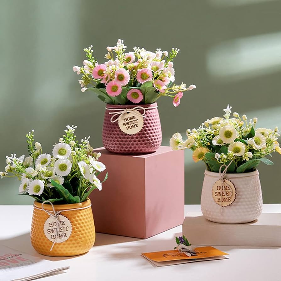 Artificial Daisy Flower Arrangement in Ceramic Pot – "Home Sweet Home" Décor