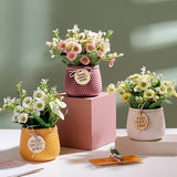 Artificial Daisy Flower Arrangement in Ceramic Pot – "Home Sweet Home" Décor