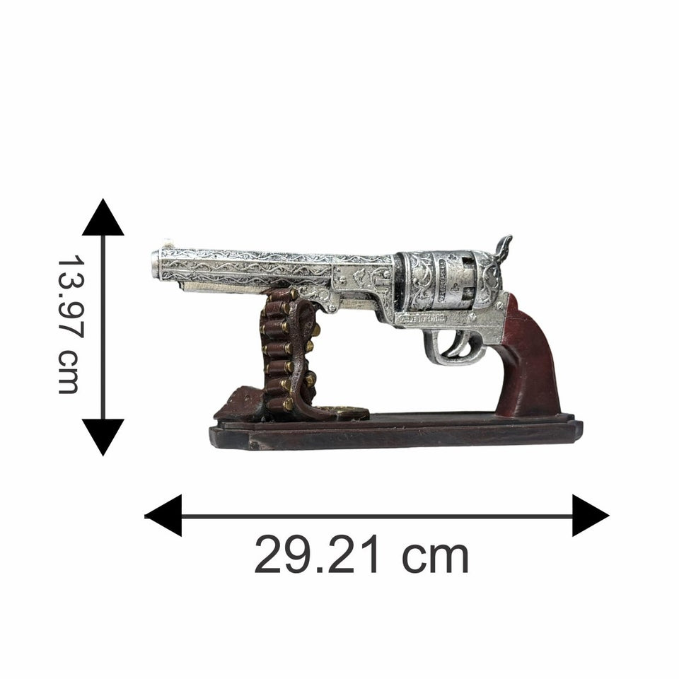 Vintage Revolver – Antique-Style Gun Replica