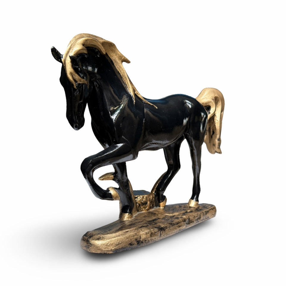Majestic Horse – Black & Gold Resin Edition